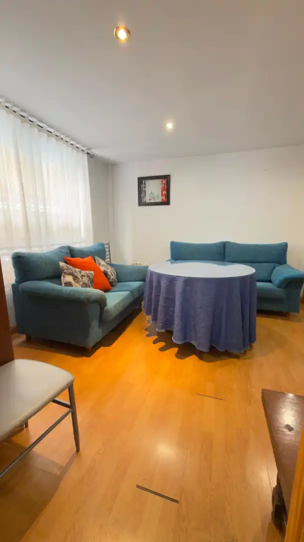 Wohnzimmer von Wohnung zur Miete in Granada mit Waschmaschine