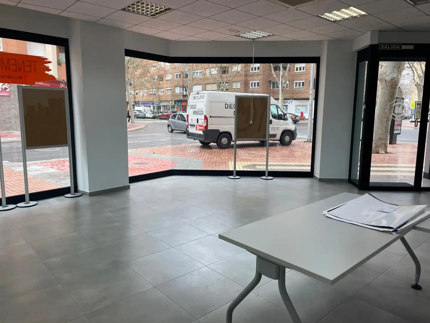 Office for rent in Cartagena  with Air Conditioner and Heating