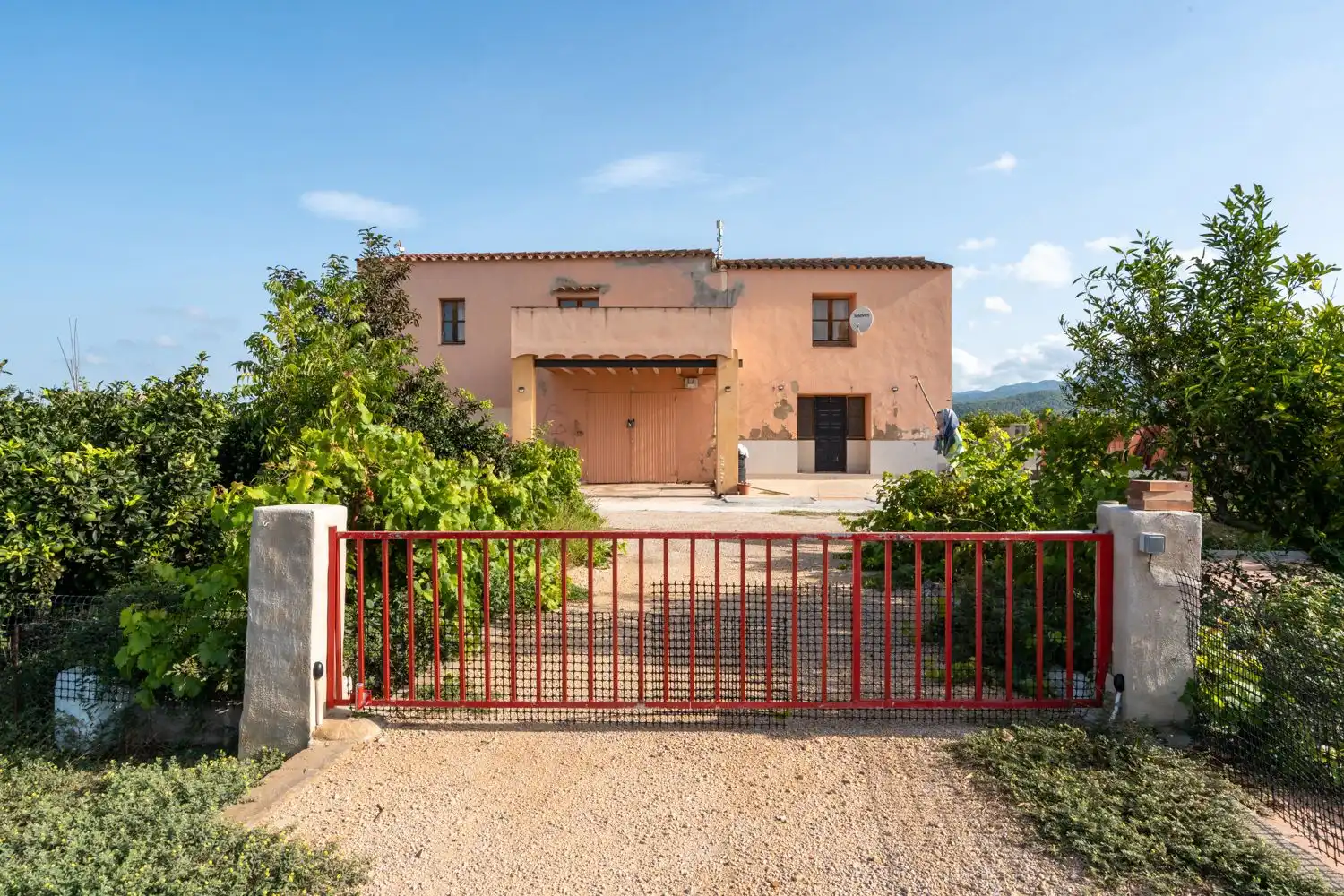 Außenansicht von Country house zum Verkauf in Tortosa mit Privatgarten, Terrasse und Abstellraum