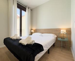 Bedroom of Apartment to share in  Barcelona Capital  with Air Conditioner, Heating and Furnished