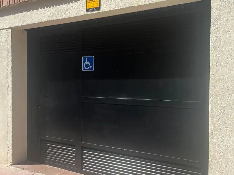 Parkplatz von Lagerraum zur Miete in Madrid mit Alarm