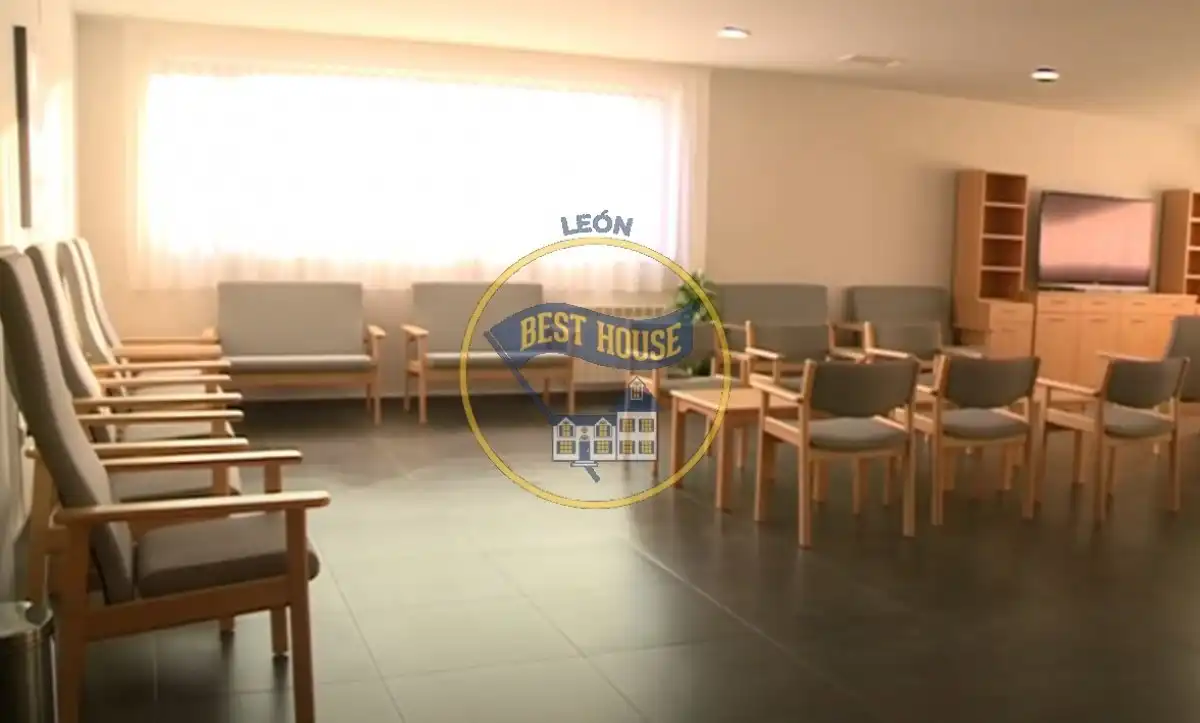 Casa o chalet en venta en Sariegos con Calefacción, Terraza y Alarma