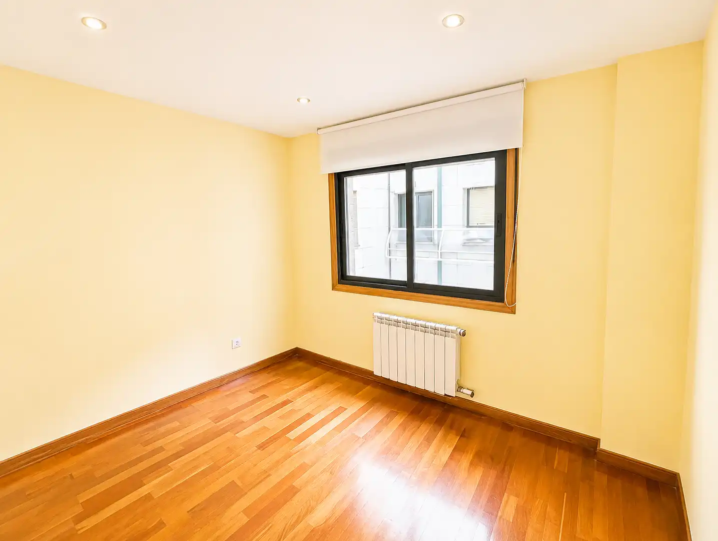 Habitación de Piso en venta en Marín con Calefacción y Trastero