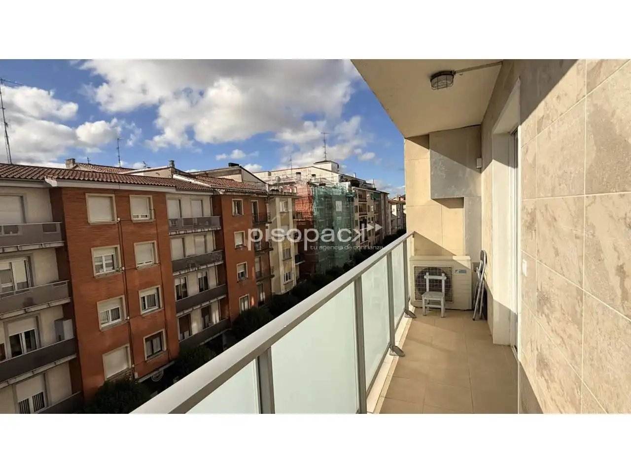 Vista exterior de Piso en venta en  Pamplona / Iruña con Aire acondicionado, Terraza y Trastero