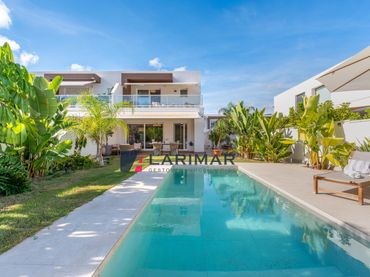 Casa a schiera con piscina in vendita a Calle NOU NAZARETH