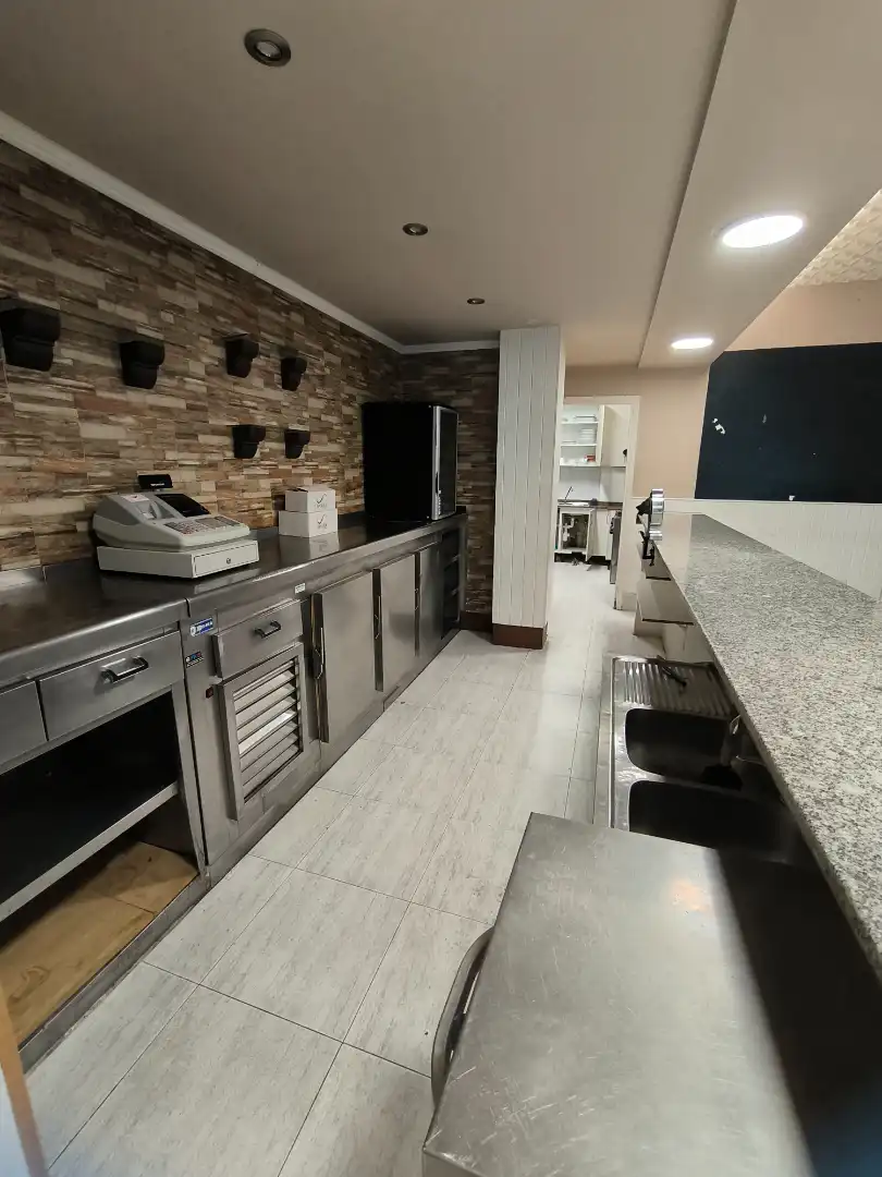 Cocina de Local en venta en A Coruña Capital  con Amueblado y Alarma