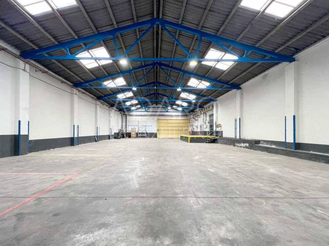 Nave industrial en Venta en Calle Artesania en El Barral Ferial