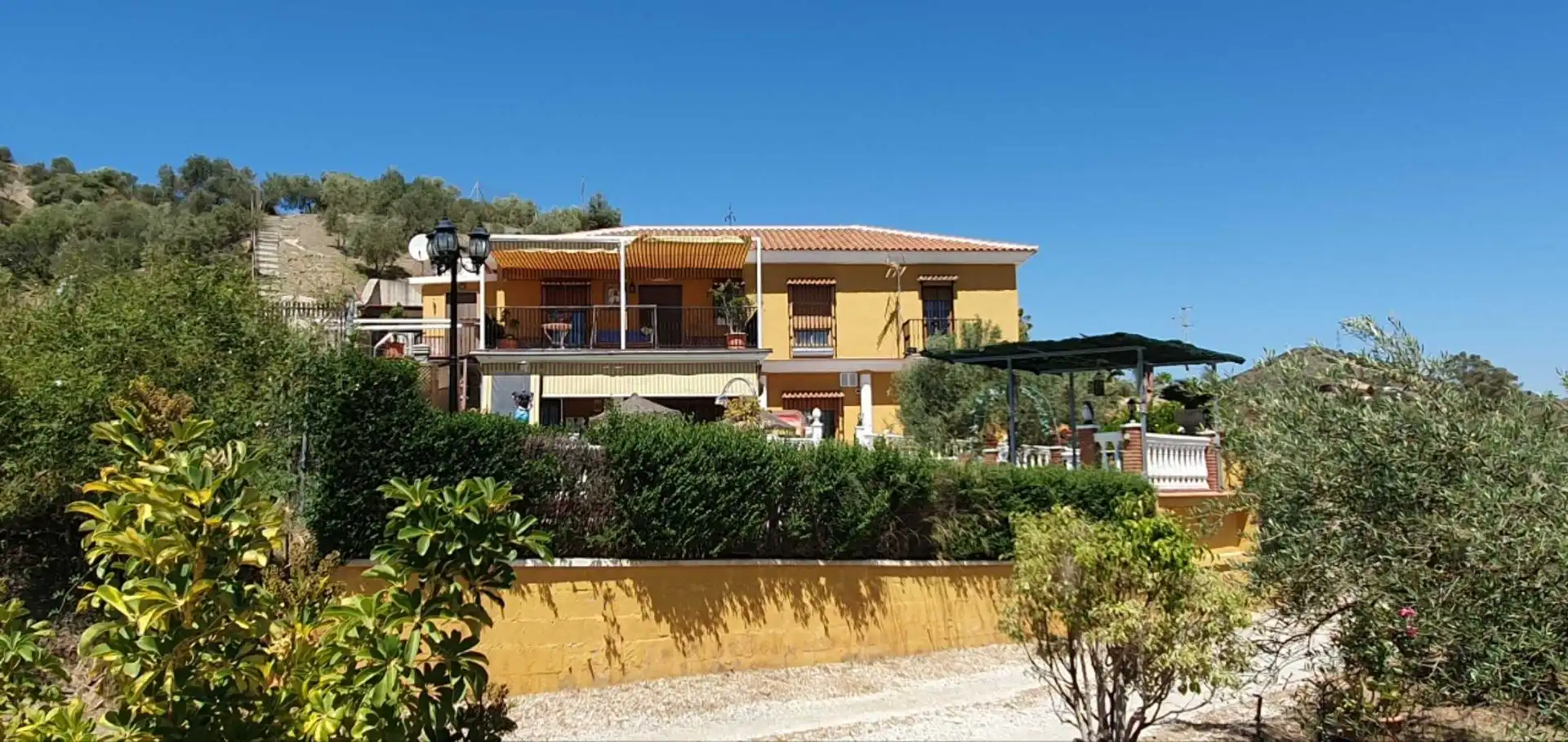Vista exterior de Finca rústica en venda en Málaga amb Aire condicionat, Calefacció i Jardí privat