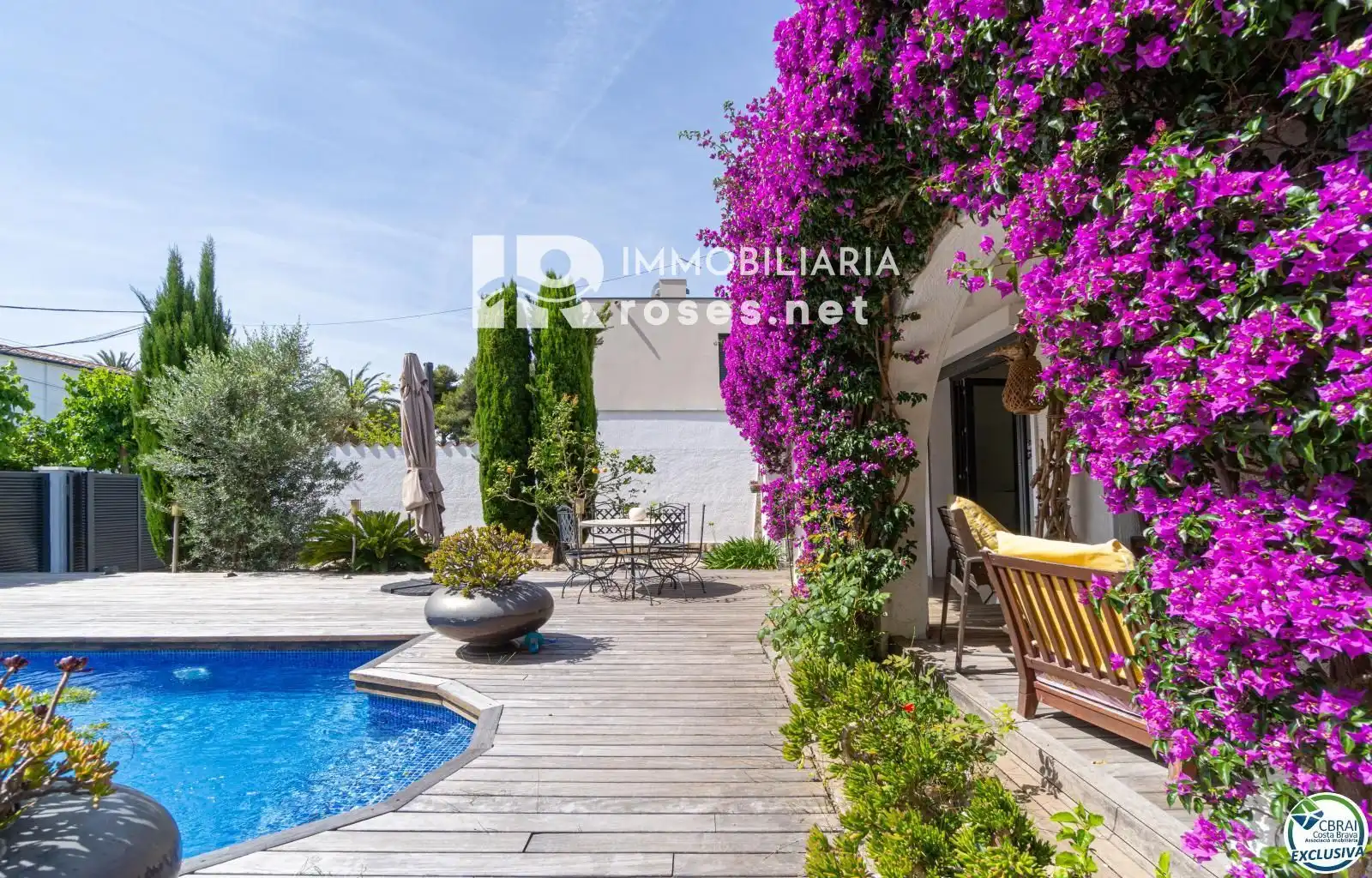 Casa con piscina en venta en Peni, imagen 3