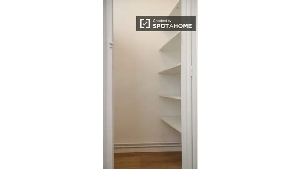 Room in Sol