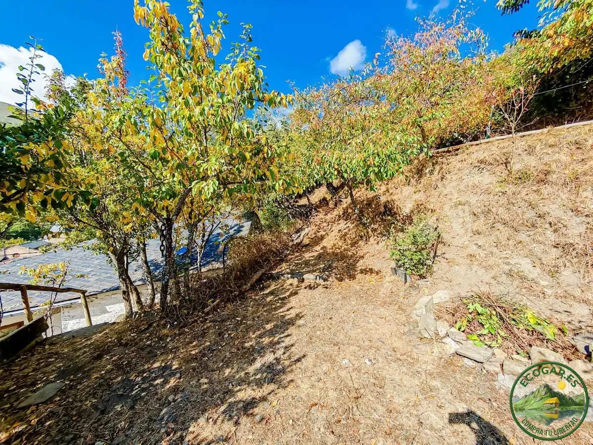 Casa o xalet en venda en Ponferrada amb Calefacció, Jardí privat i Parquet