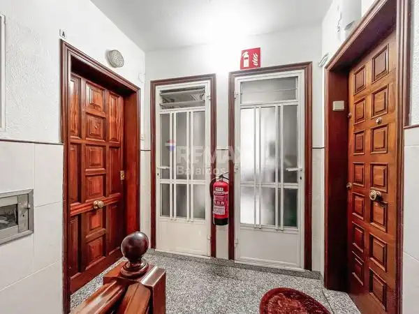 Piso en venta en Vigo  con Calefacción y Trastero