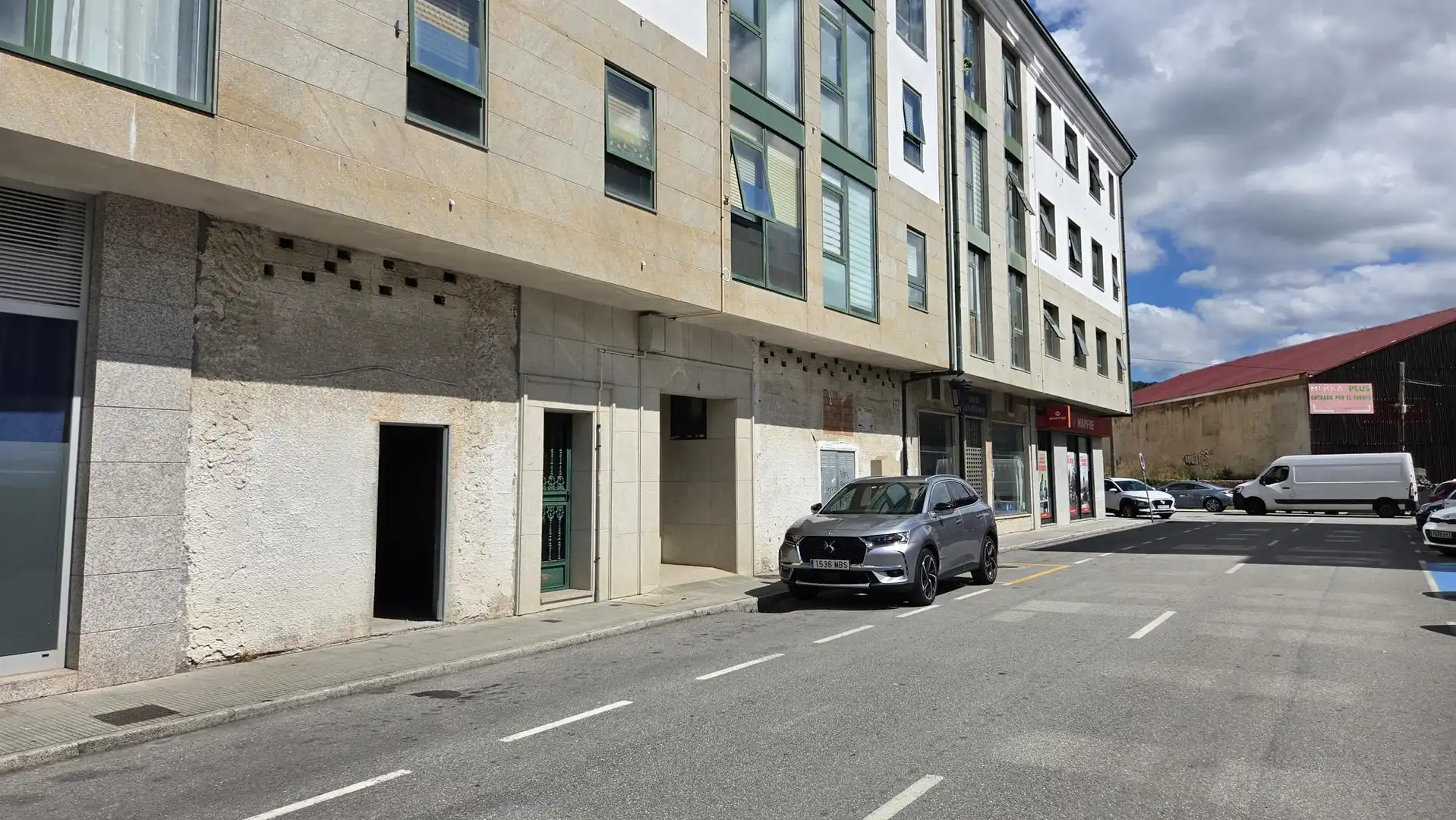 Local comercial en alquiler en Rúa Mollet del Valles, Padrón, España, imagen 4