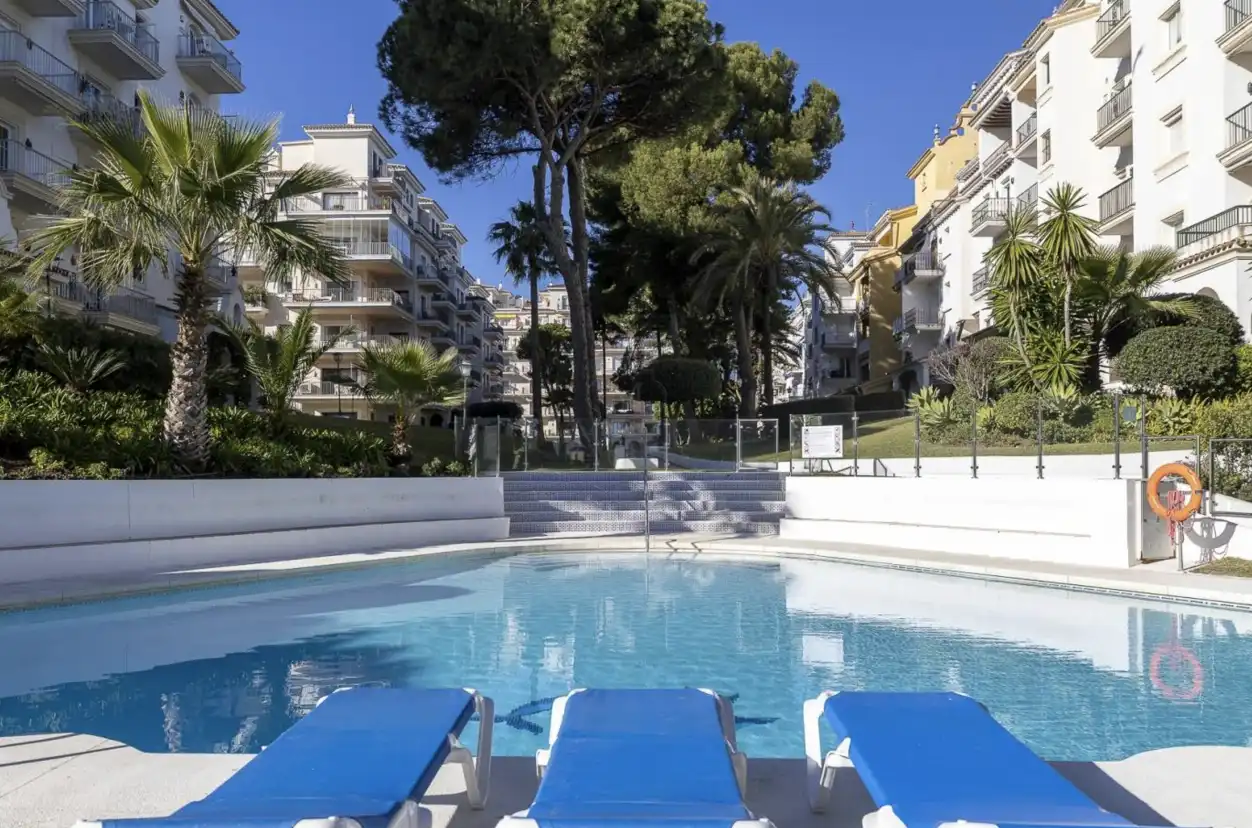 Piscina de Planta baixa en venda en Marbella amb Aire condicionat, Terrassa i Piscina