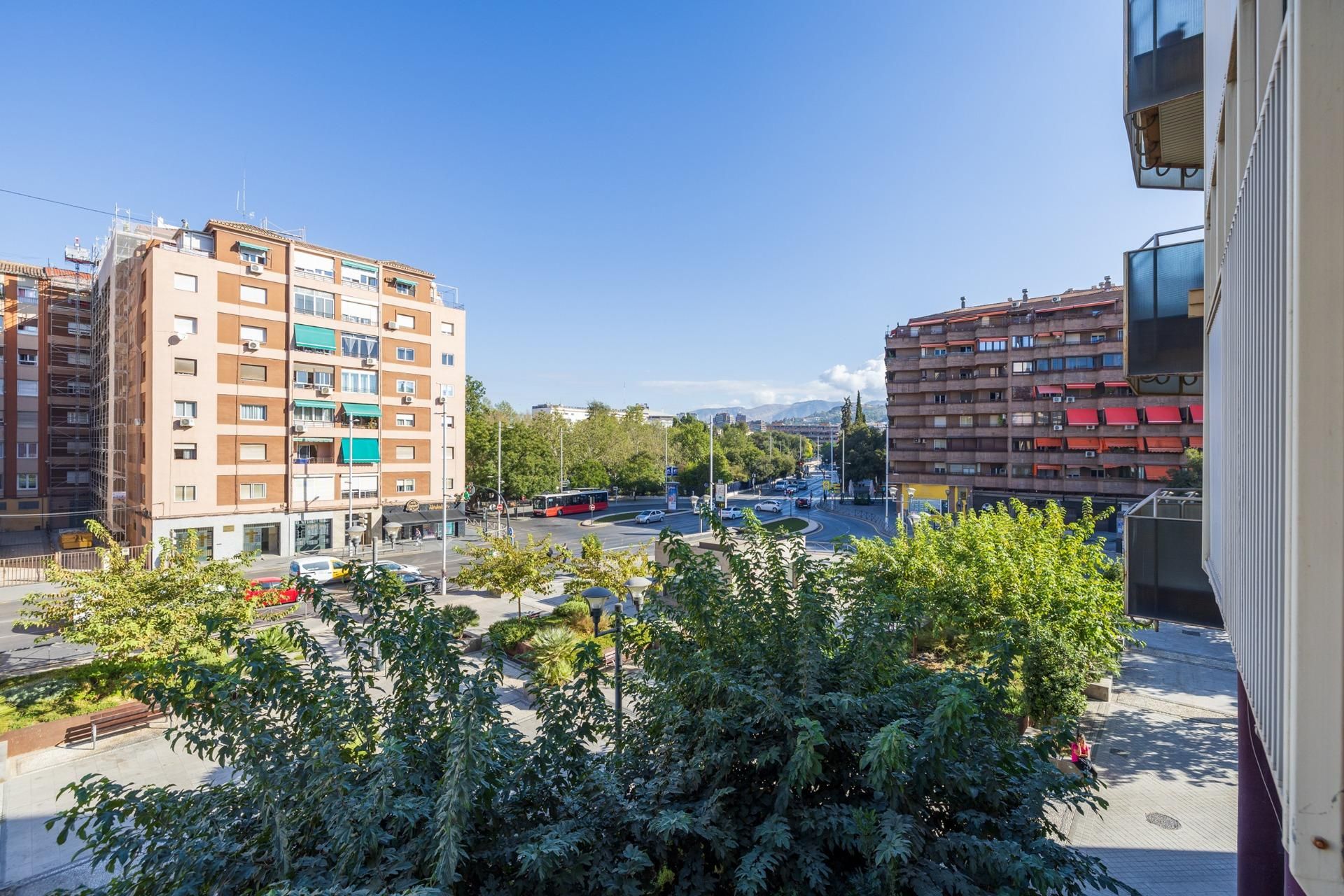 Exterior view of Flat for sale in  Granada Capital  with Heating, Terrace and Balcony