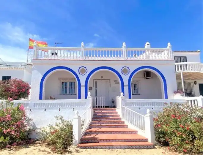 Chalet en venta en La Antilla