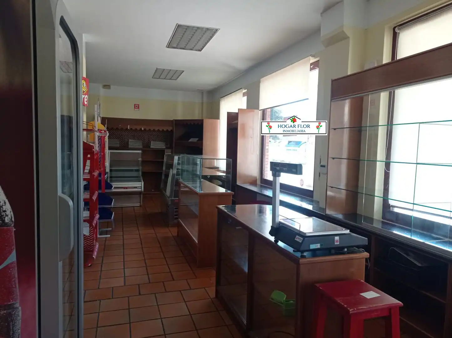 Local comercial en venda a Villares de la Reina