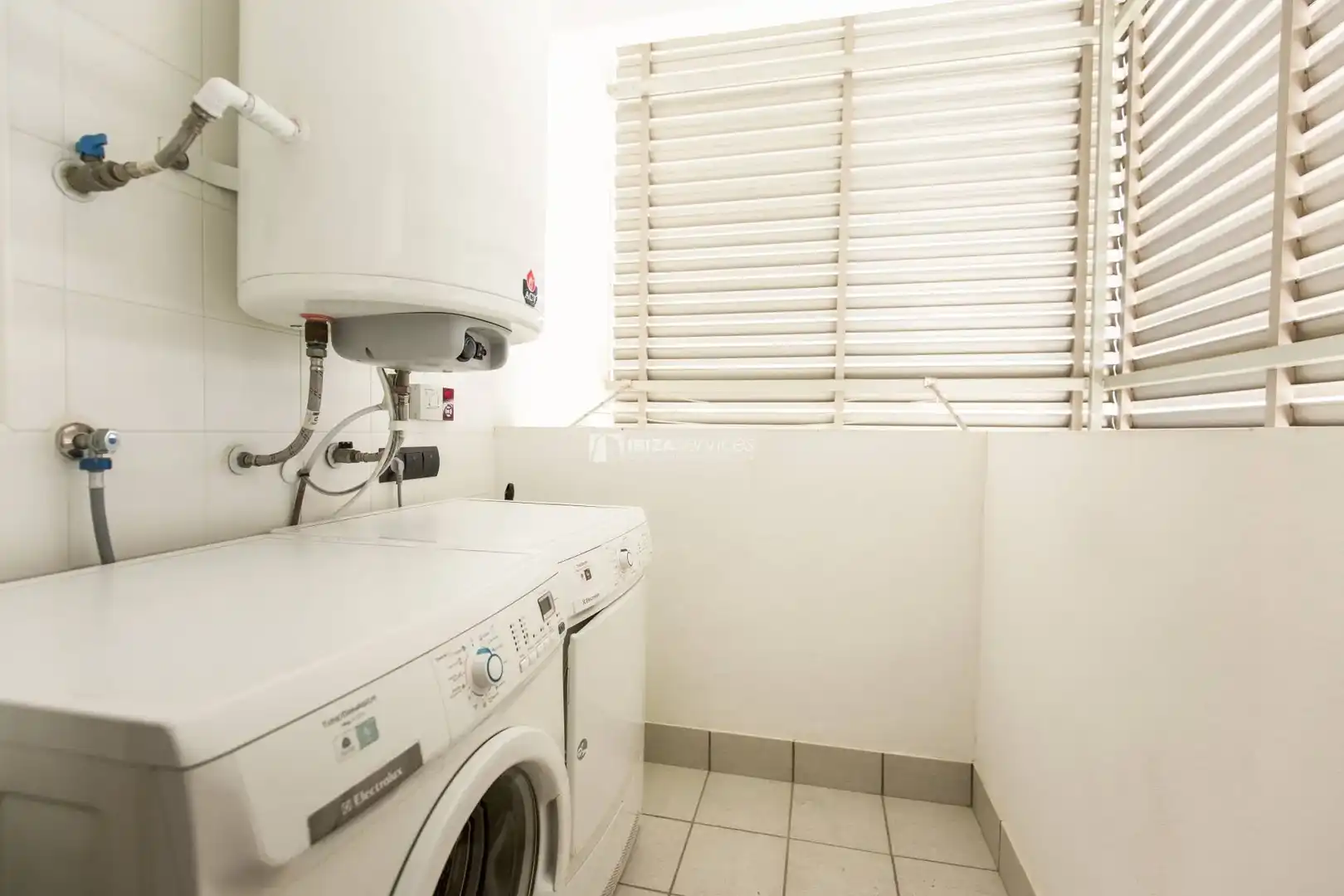 Flat for rent in Marina Botafoc - Platja de Talamanca