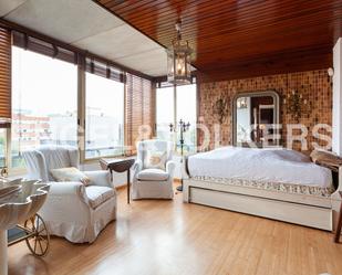 Bedroom of Flat for sale in  Valencia Capital  with Air Conditioner and Terrace