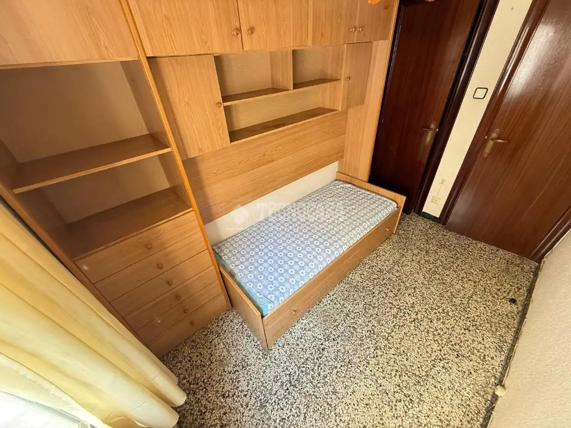 Bedroom of Flat for sale in Zaragoza