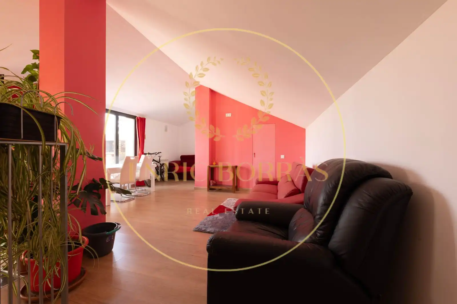 Sala de estar de Dúplex en venta en Gironella con Aire acondicionado, Calefacción y Jardín privado