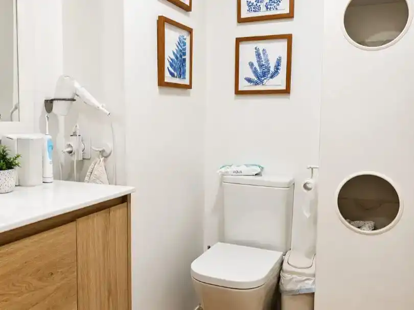 Bany de Dúplex de lloguer en Córdoba amb Aire condicionat, Jardí privat i Parquet