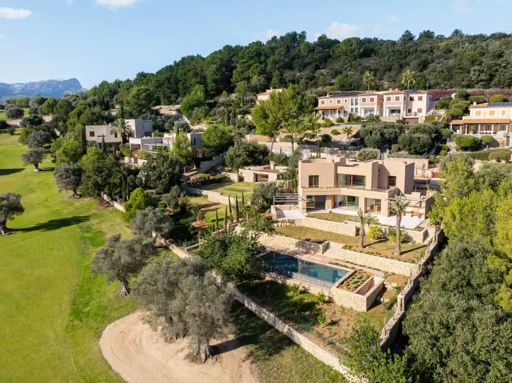 Vista exterior de Casa o xalet en venda en Pollença amb Aire condicionat, Calefacció i Jardí privat