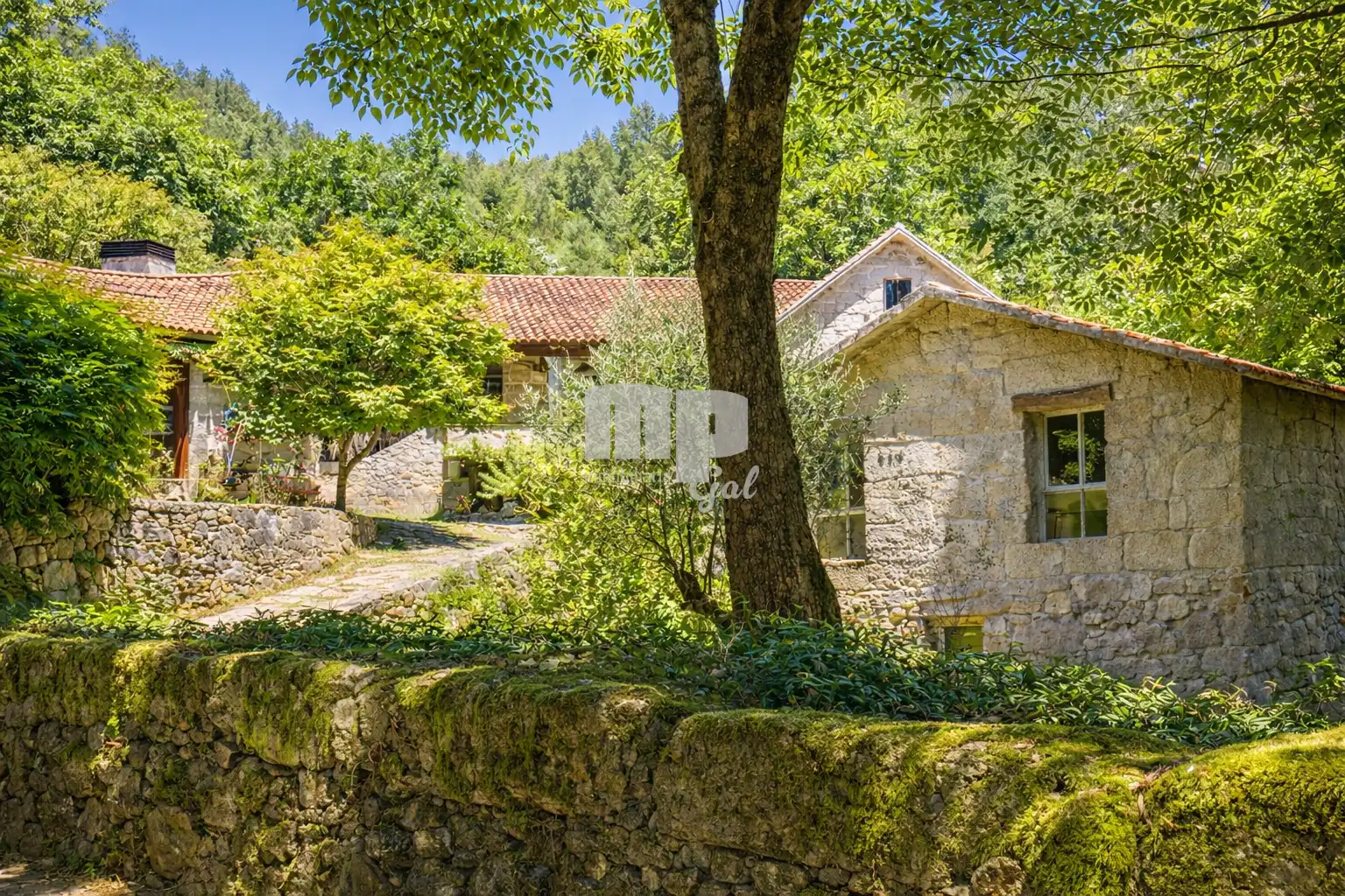 Vista exterior de Finca rústica en venda en Gondomar amb Calefacció, Jardí privat i Terrassa