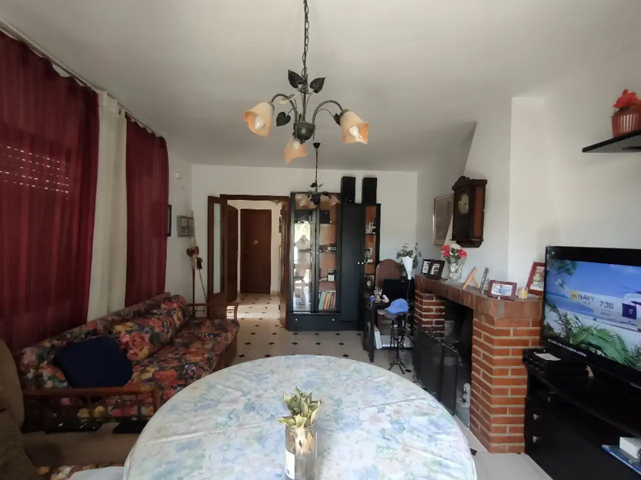 Sala d'estar de Casa o xalet en venda en Benidorm amb Moblat
