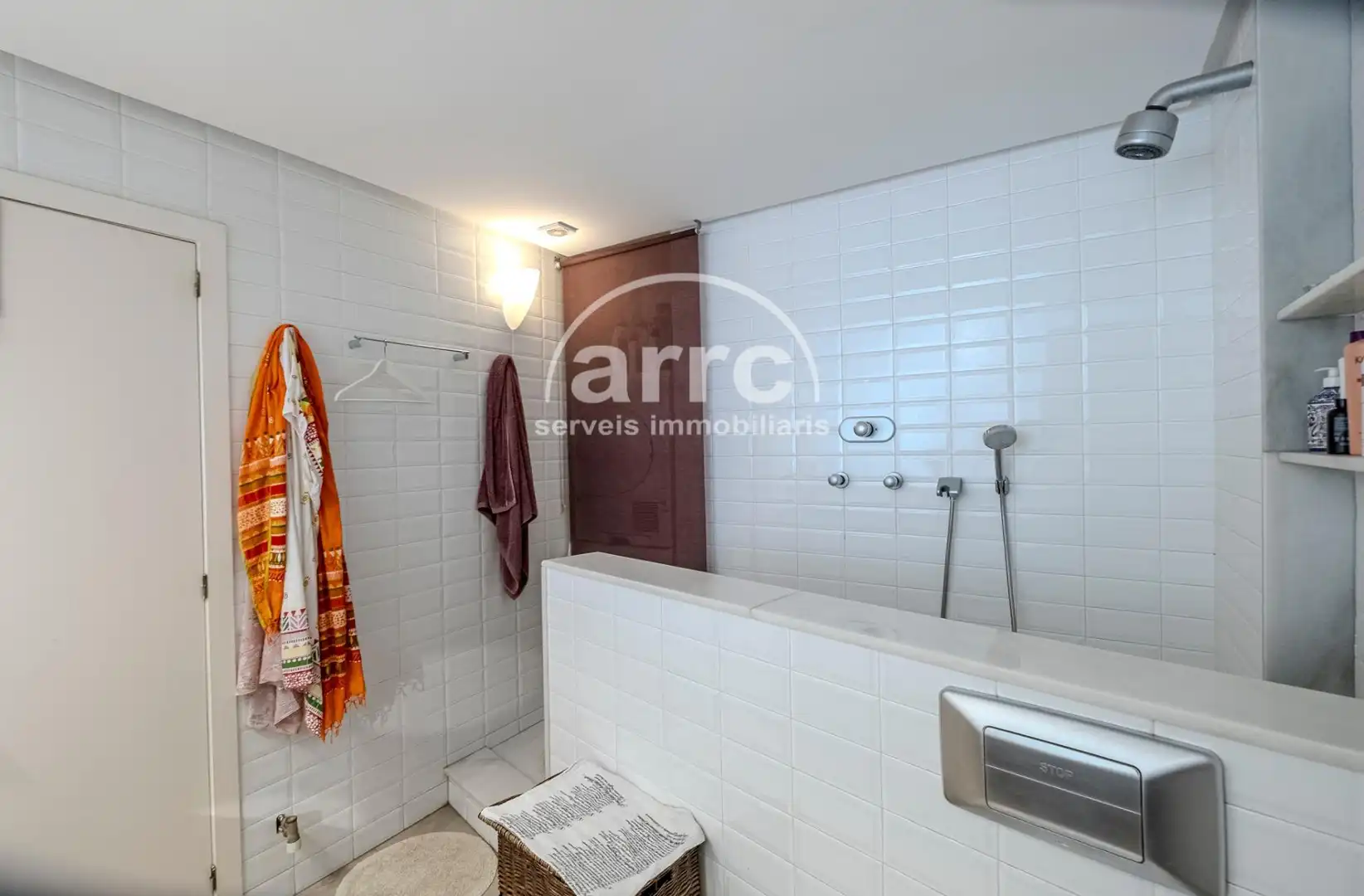 Bathroom of Flat for sale in Mataró  with Heating, Terrace and Balcony