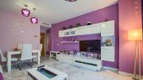 Sala d'estar de Pis en venda en San Juan de Aznalfarache amb Alarma
