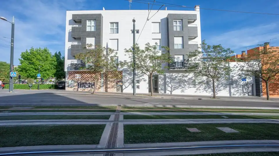 Außenansicht von Garage zur Miete in Granada