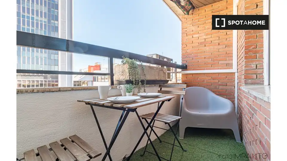 Habitación en Almenara -Ventilla