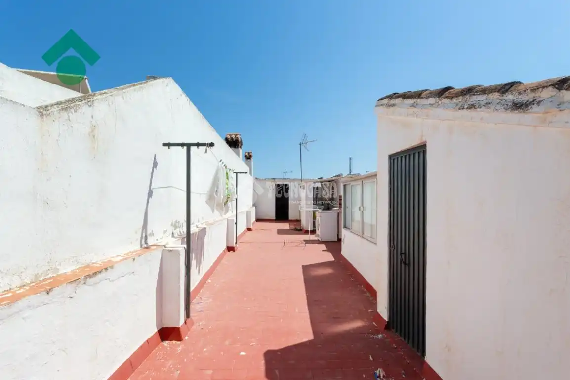 Vista exterior de Casa adosada en venda en Nerja amb Calefacció