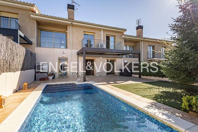 Casa-chalet en Alquiler en Collbató