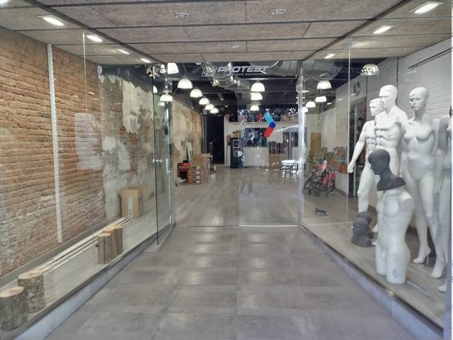 Local comercial en Alquiler en Carrer d'Iscle Soler en Barri del Centre