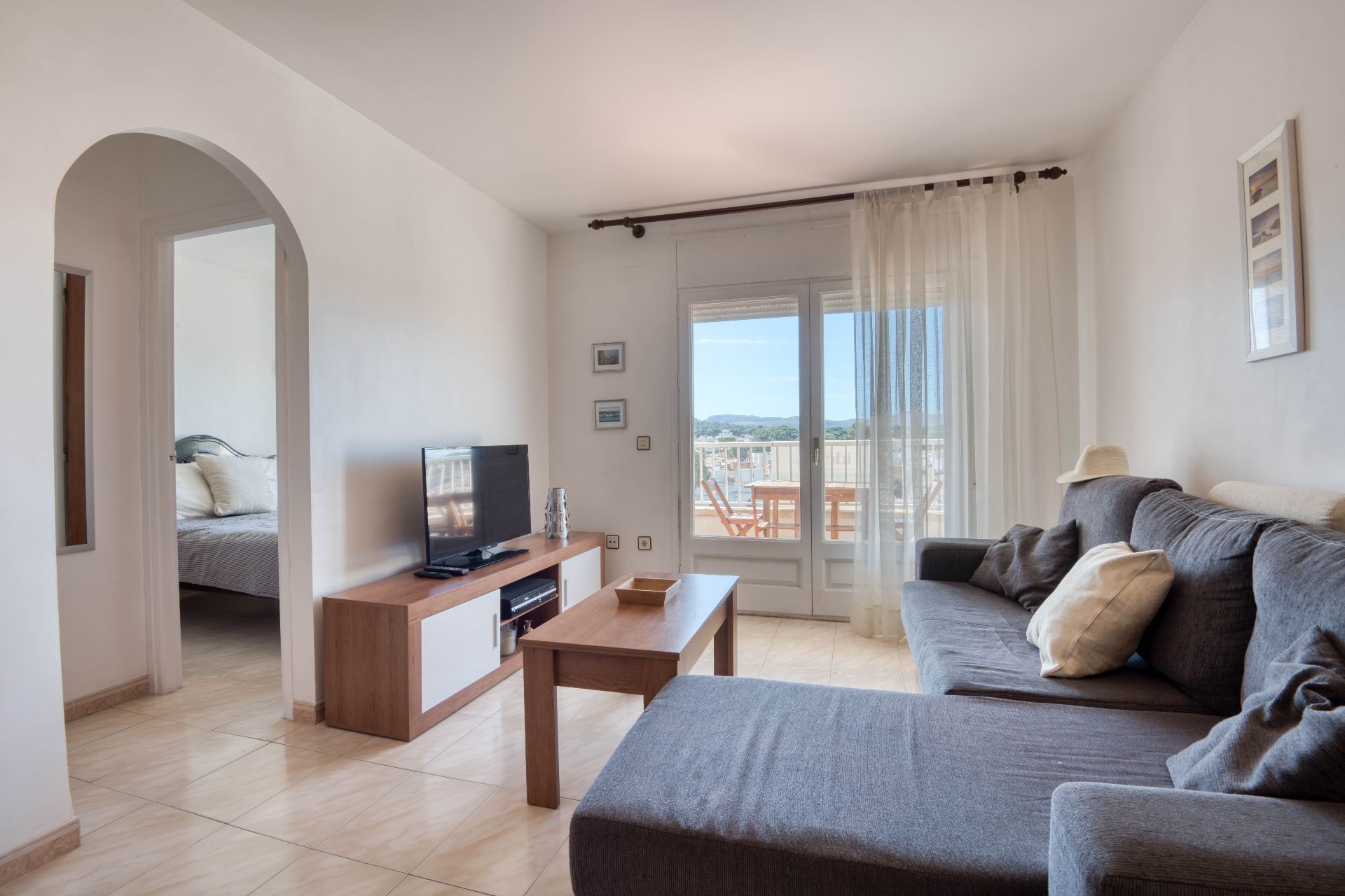 Wohnzimmer von Wohnungen zum Verkauf in L'Escala mit Heizung, Terrasse und Möbliert