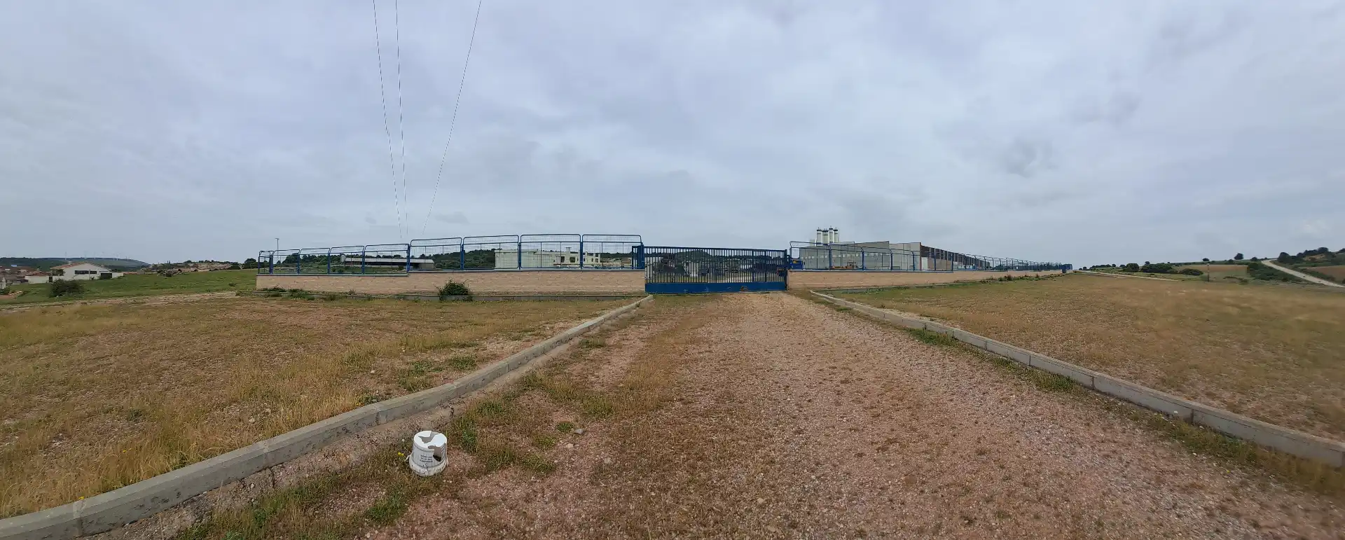 Vista exterior de Nave industrial en venta en Viana de Jadraque