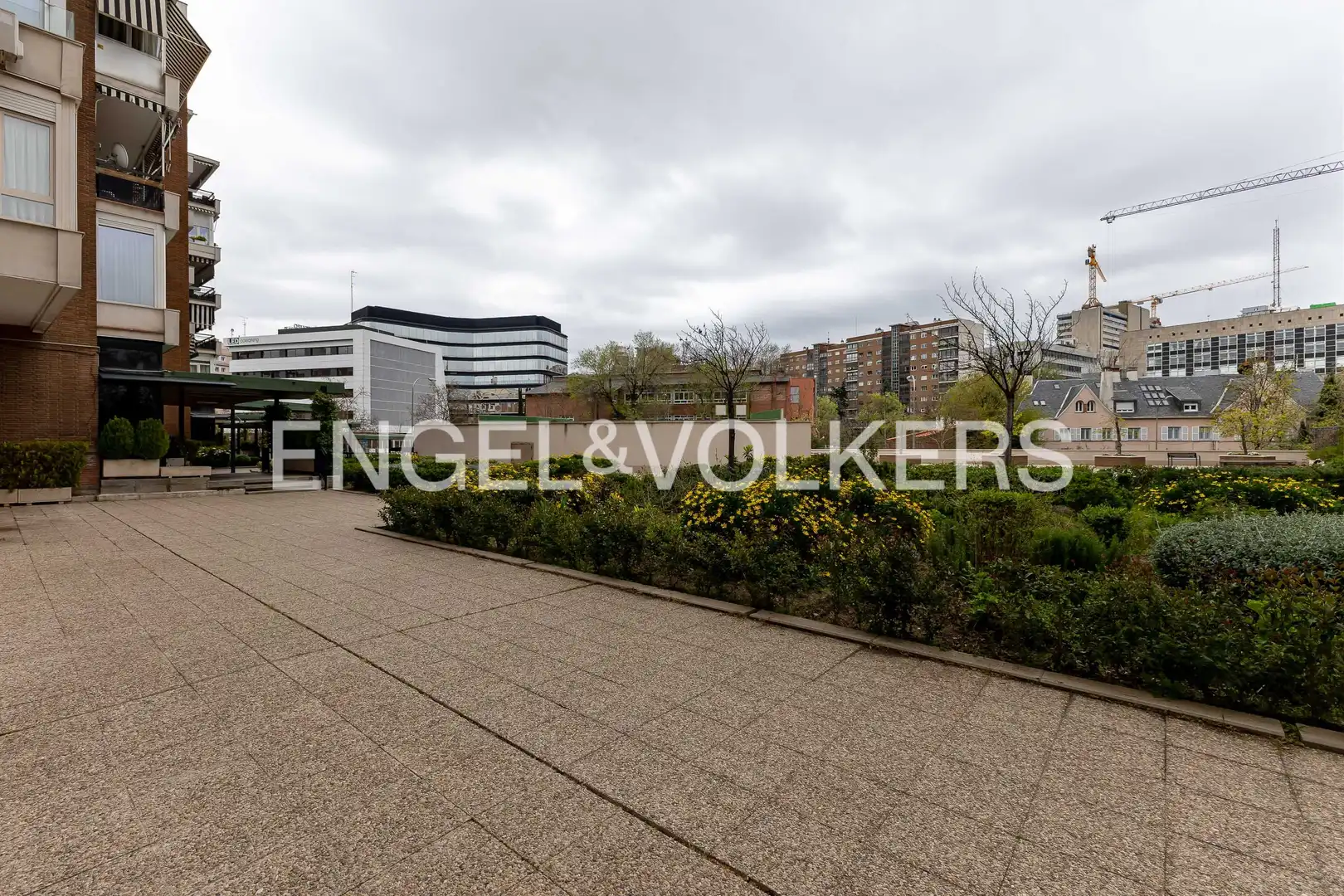 Vista exterior de Piso en venta en Madrid con Aire acondicionado, Calefacción y Parquet