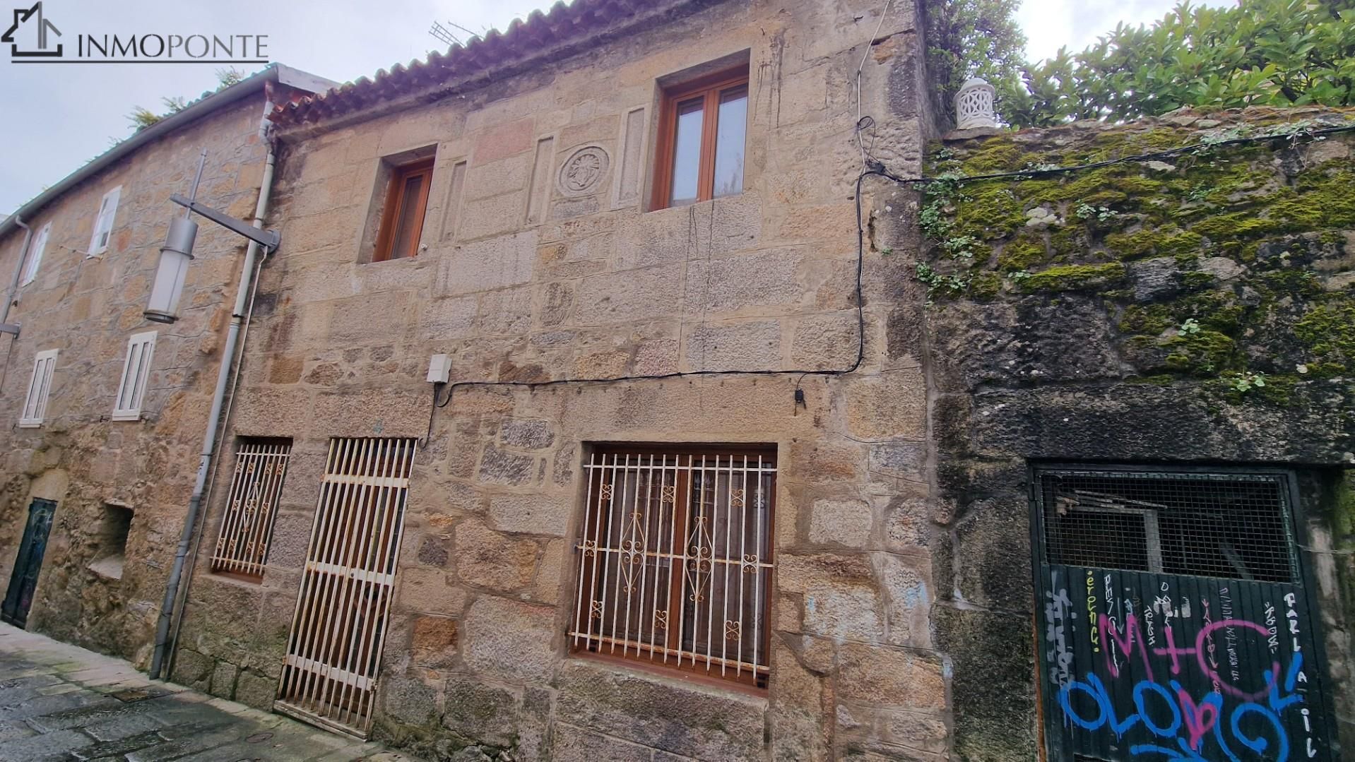 Exterior view of Single-family semi-detached for sale in Pontevedra Capital 
