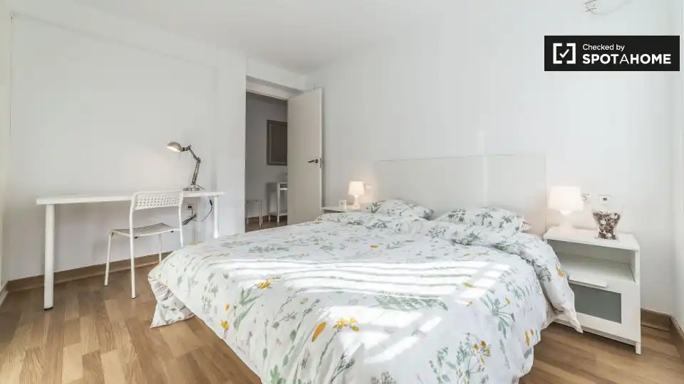Appartamento con terrazza in affitto a Poblats Marítims, imagen 19