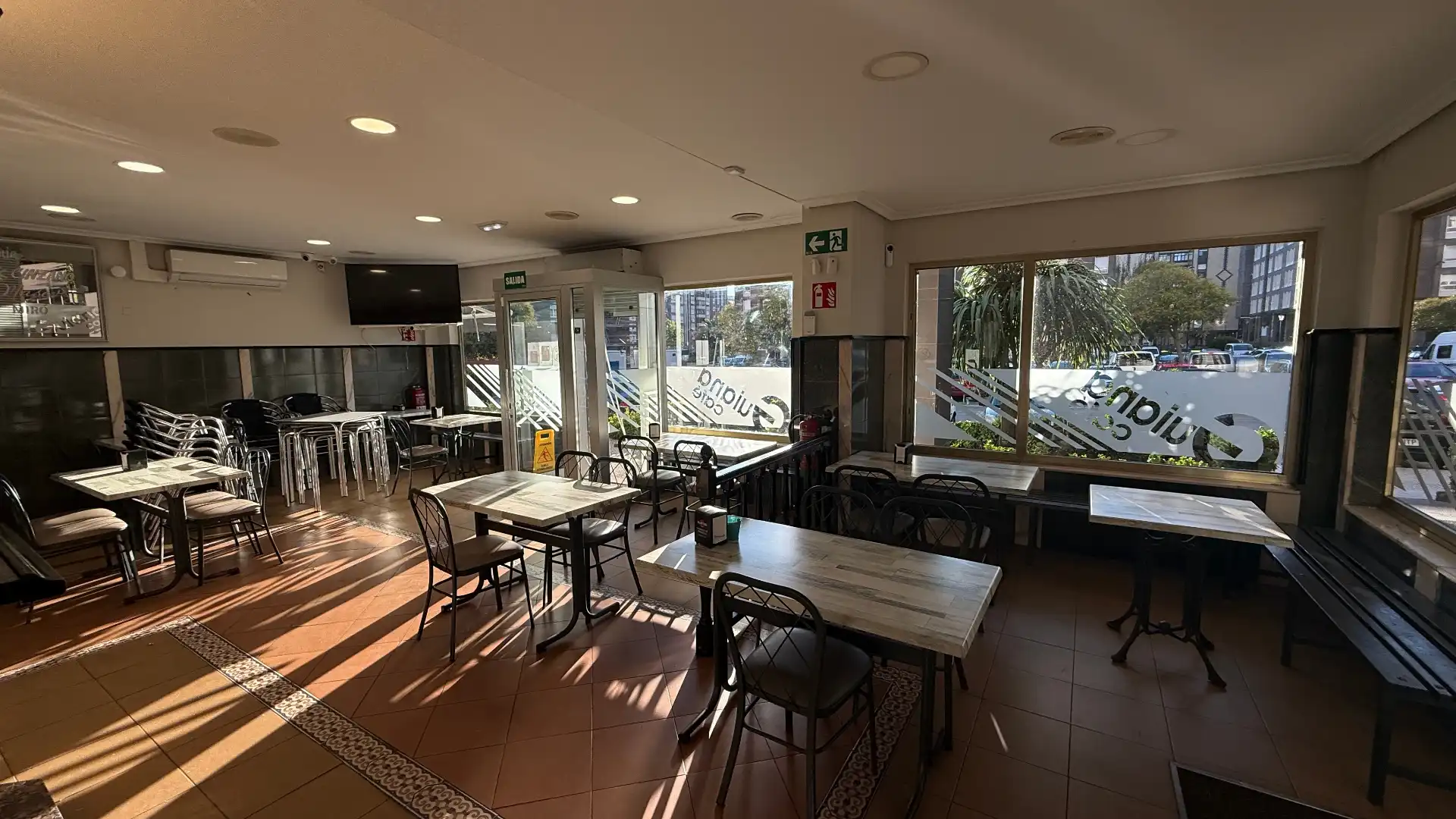 Geschaftsraum zur Miete in Calle Puerto de Somiedo, El Polígono