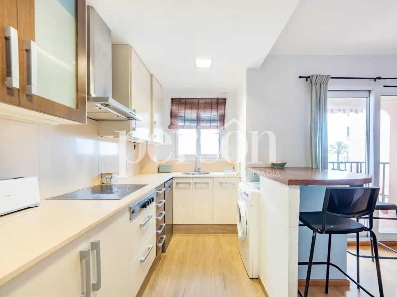 Kitchen of Flat for sale in Alboraya  with Air Conditioner, Heating and Parquet flooring