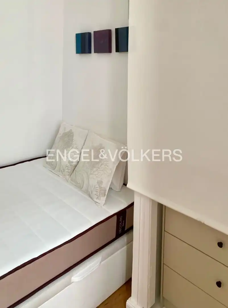 Schlafzimmer von Wohnung zur Miete in Madrid mit Klimaanlage und Heizung