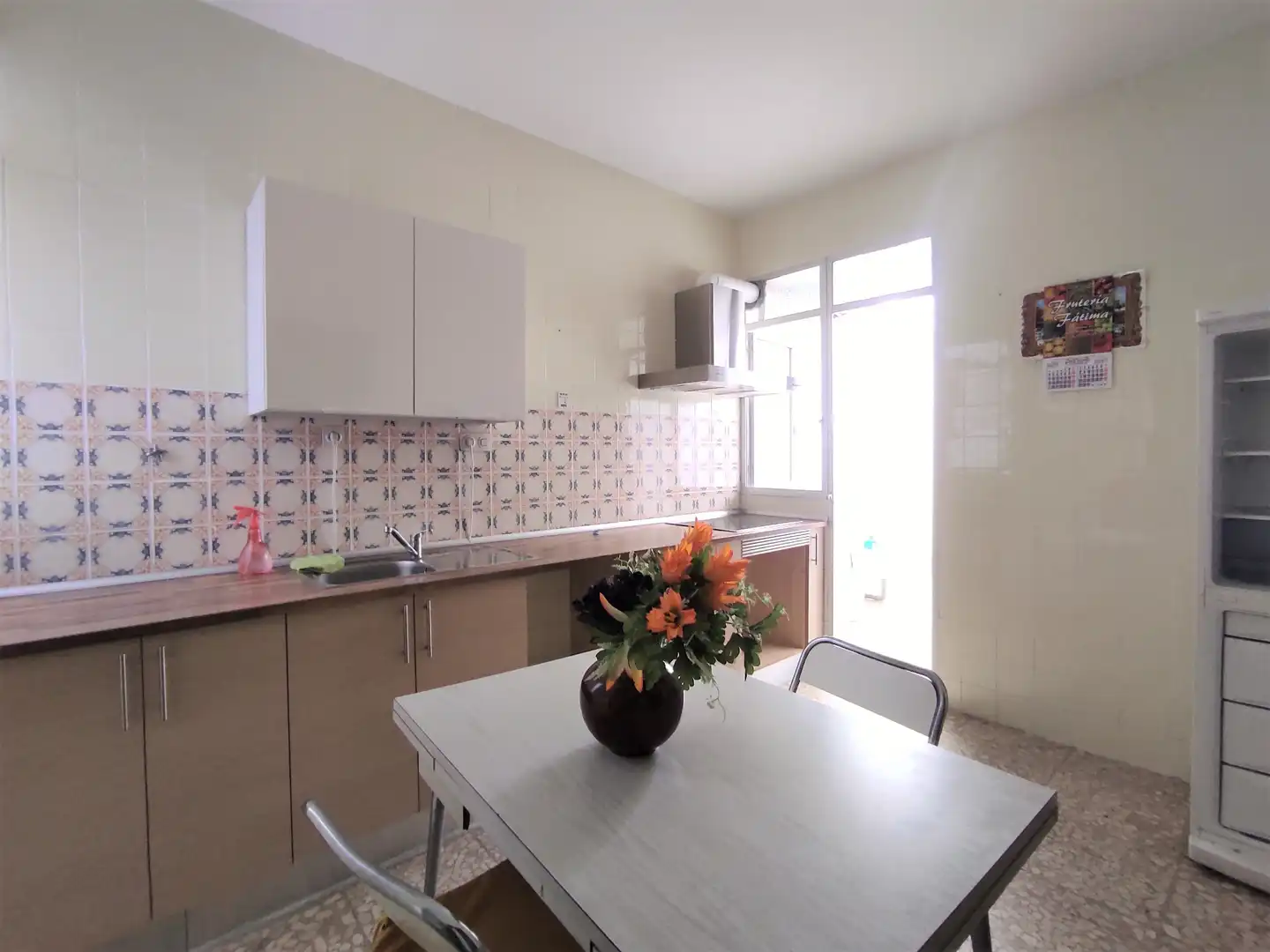 Kitchen of Flat for sale in Alcalá de Guadaira  with Terrace and Internet