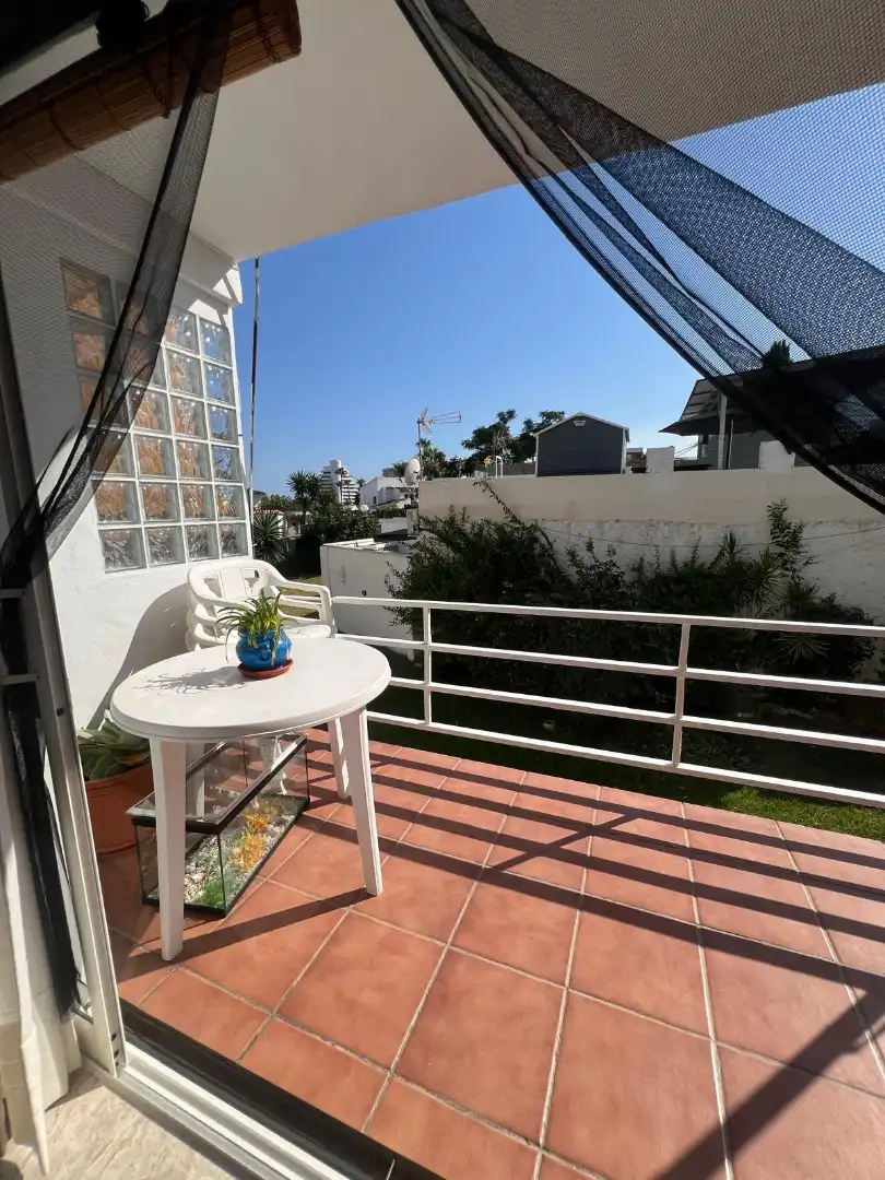 Terrasse von Wohnung zum Verkauf in Benalmádena mit Klimaanlage, Privatgarten und Terrasse