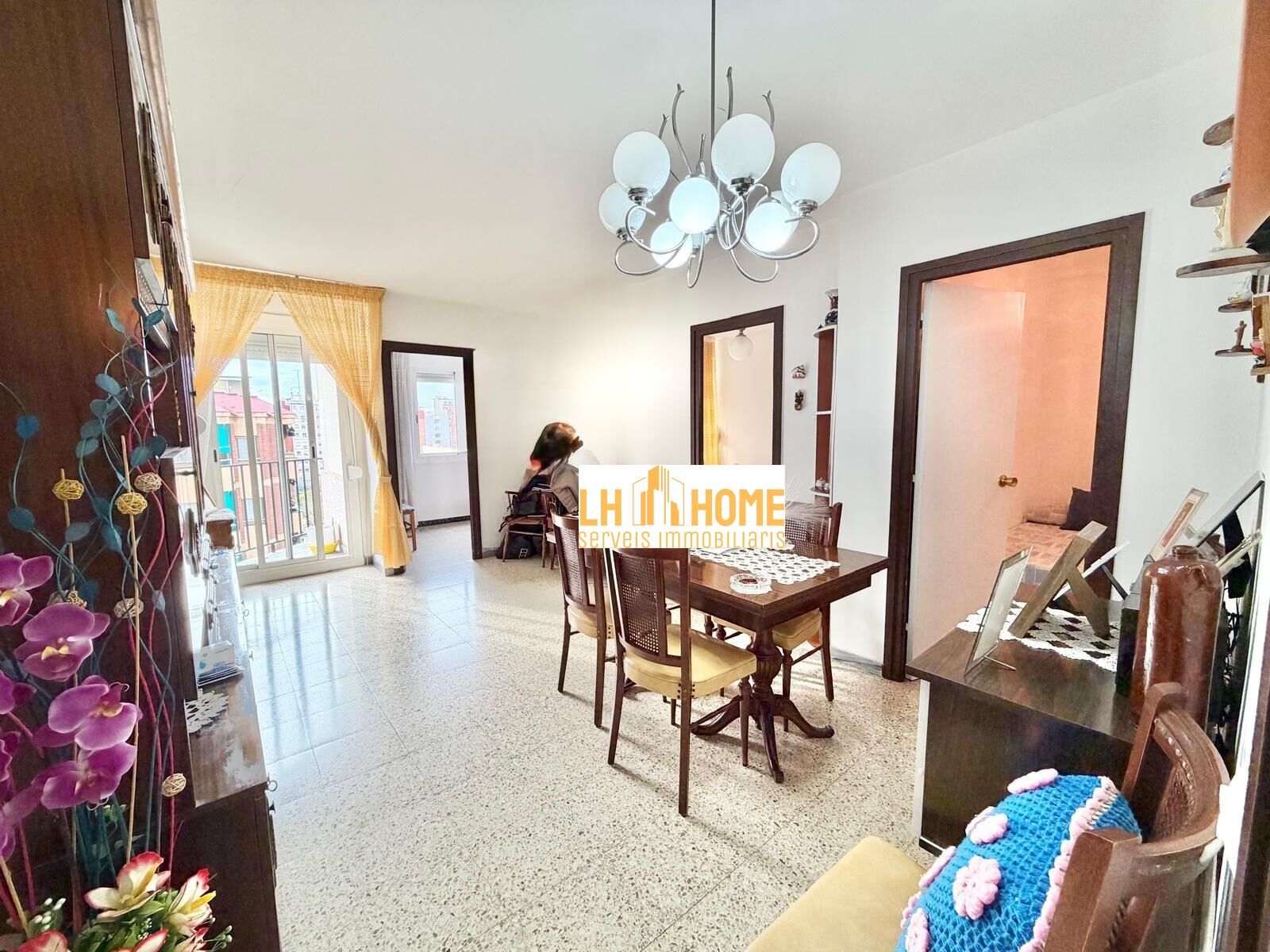 Exterior view of Flat for sale in L'Hospitalet de Llobregat  with Balcony