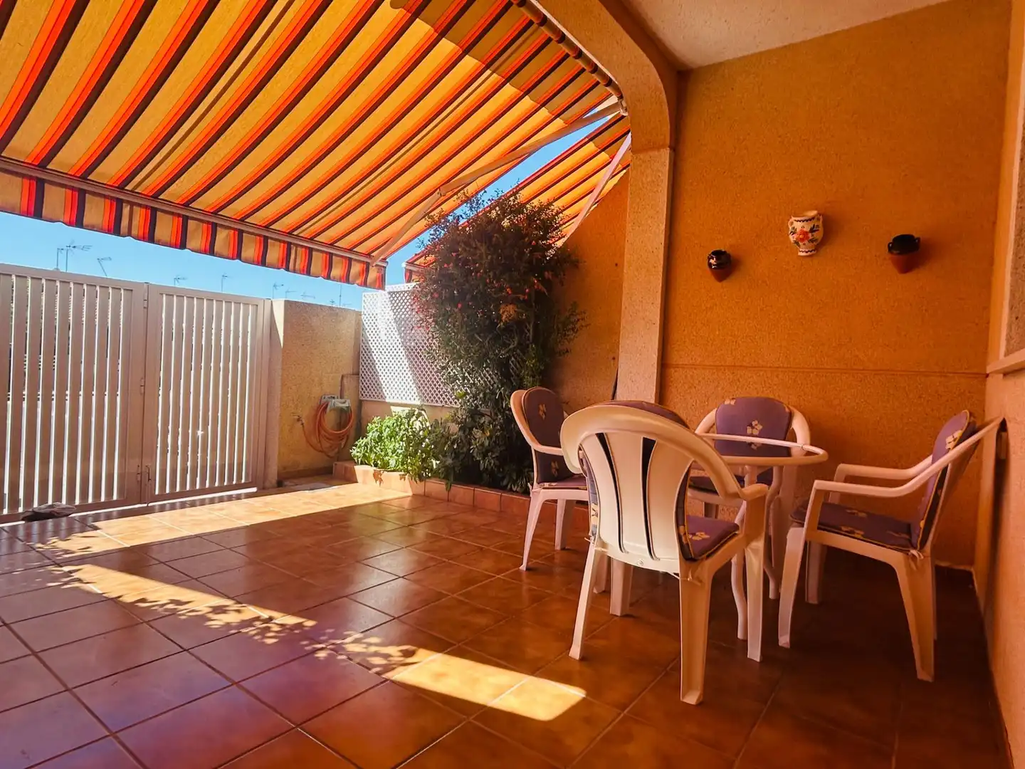 Terrasse von Einfamilien-Reihenhaus zum Verkauf in San Javier mit Klimaanlage, Terrasse und Möbliert