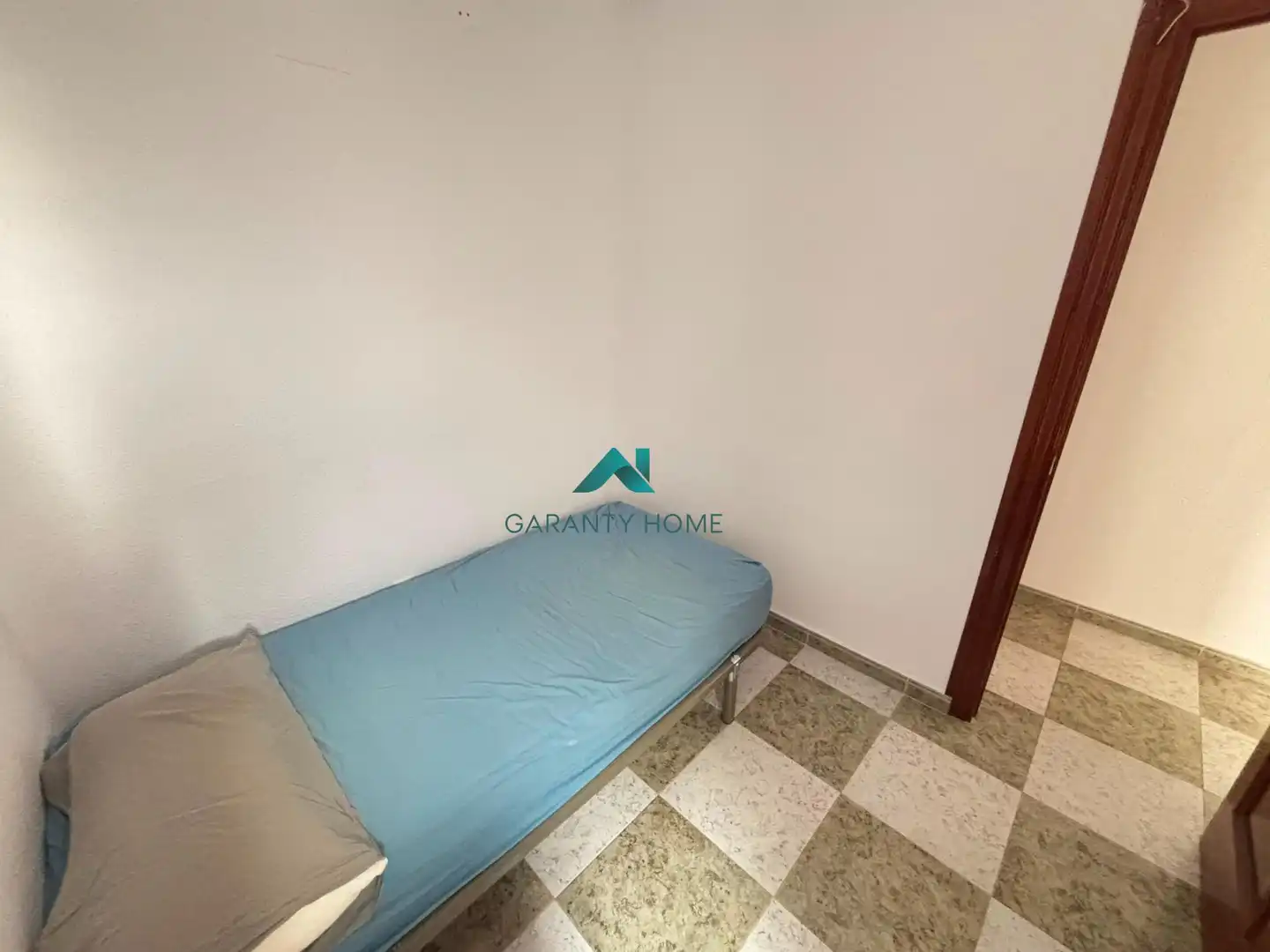 Schlafzimmer von Wohnung zur Miete in Jaén mit Klimaanlage, Möbliert und Balkon