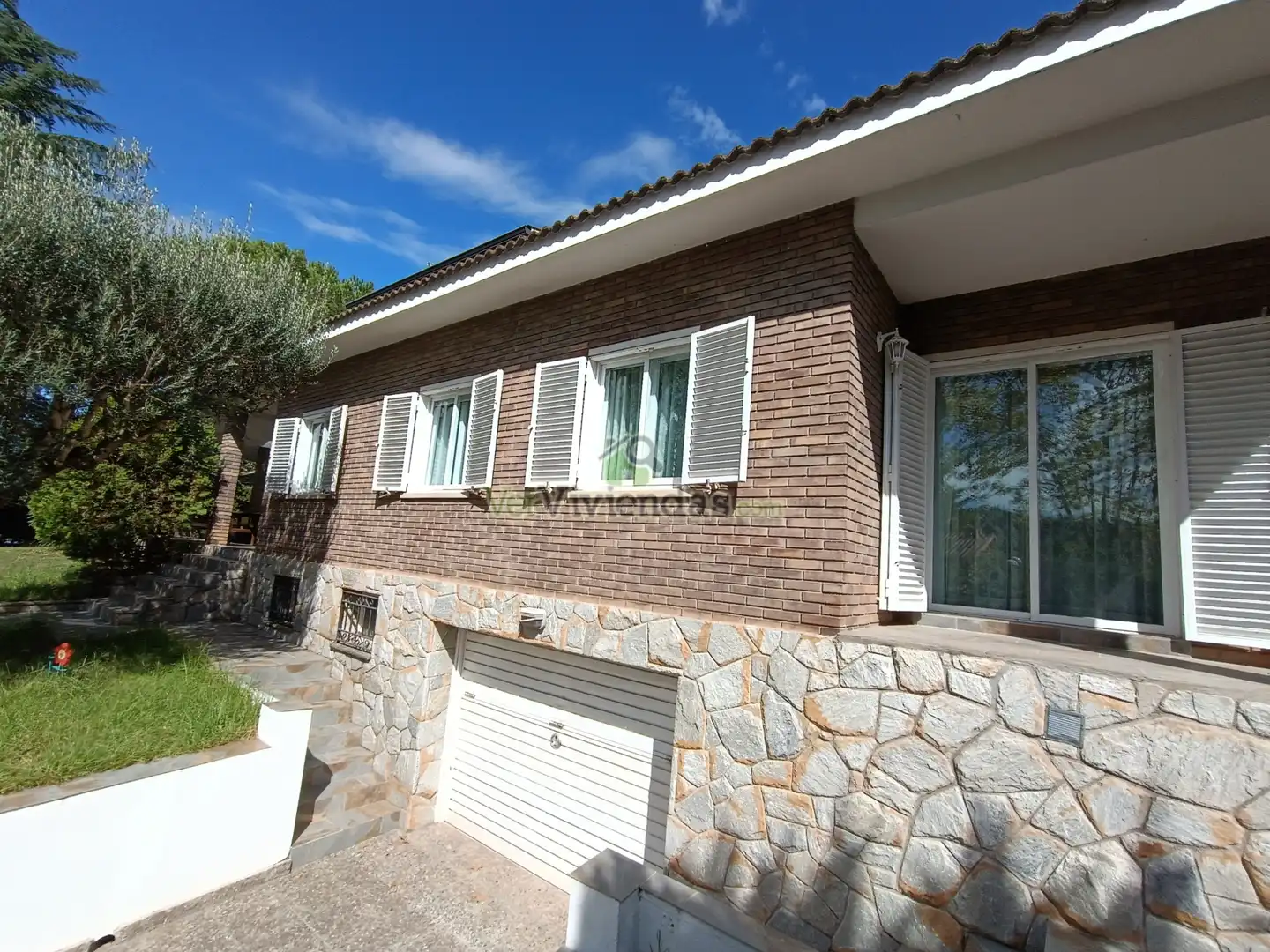 Houses for sale in Begues